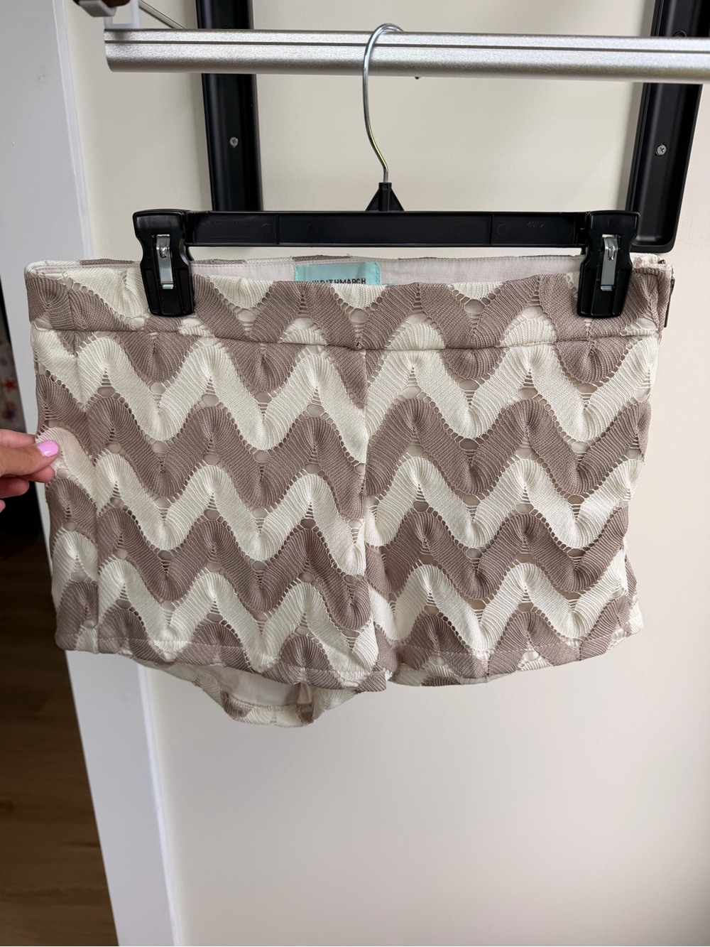 Judith March Chevron Knit Shorts - Taupe & Cream